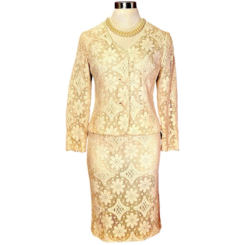 Event Cream Lace Event Jacket Skirt Set